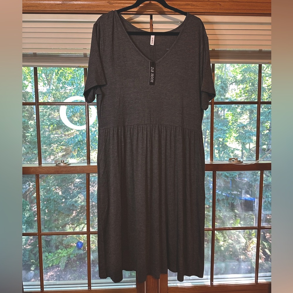DB Moon Gray Dress - Size 2XL NWT